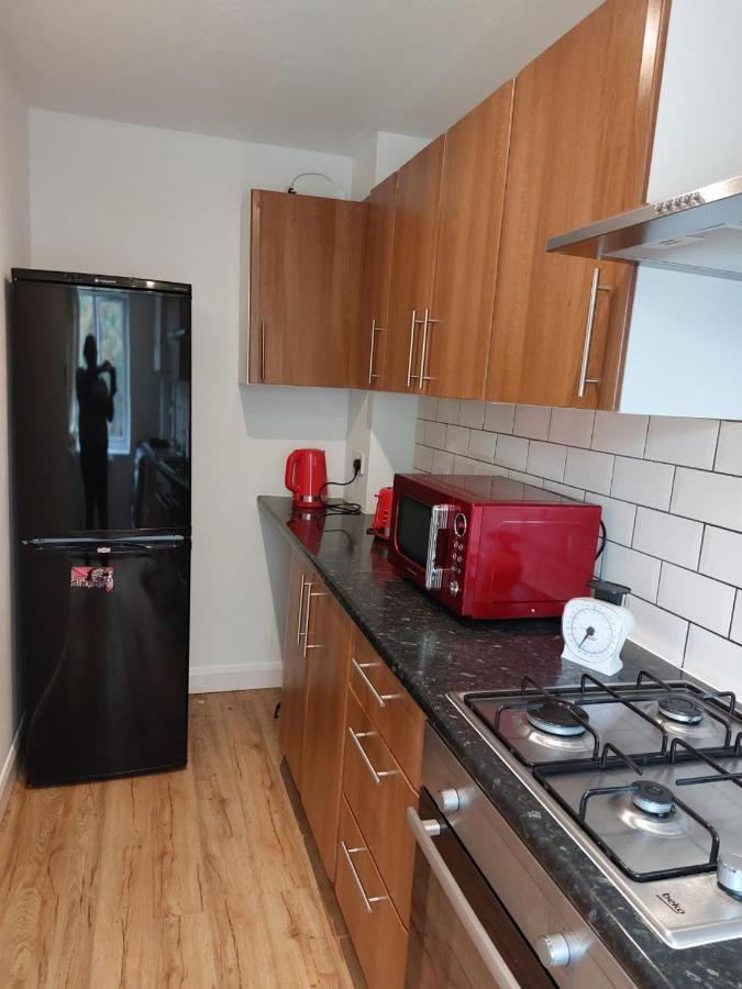 Apartment Superb 2 Bedroom Flat, Sleeps 6